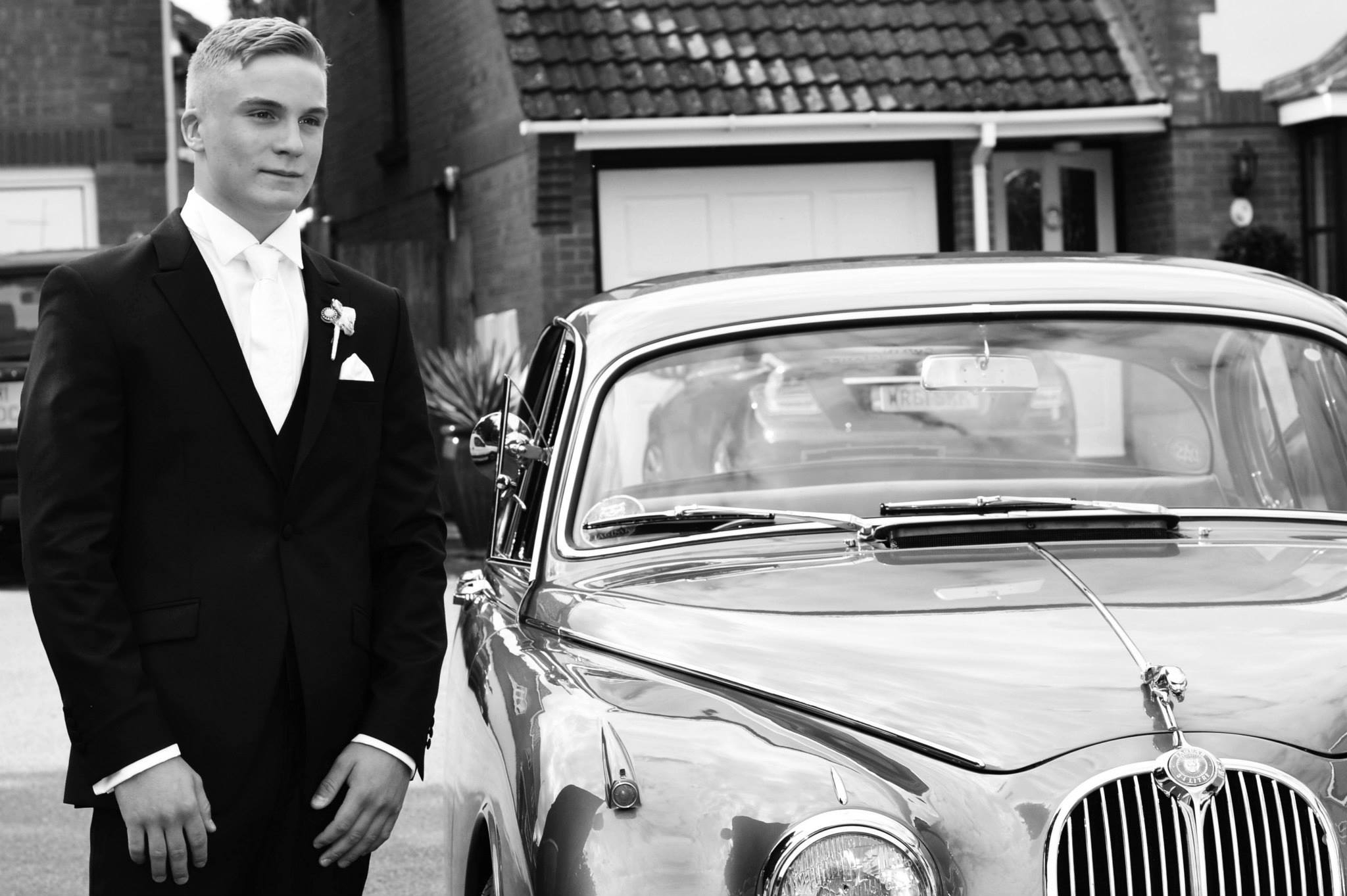 Suit hire expert advice — Stephen Bishop Suiting